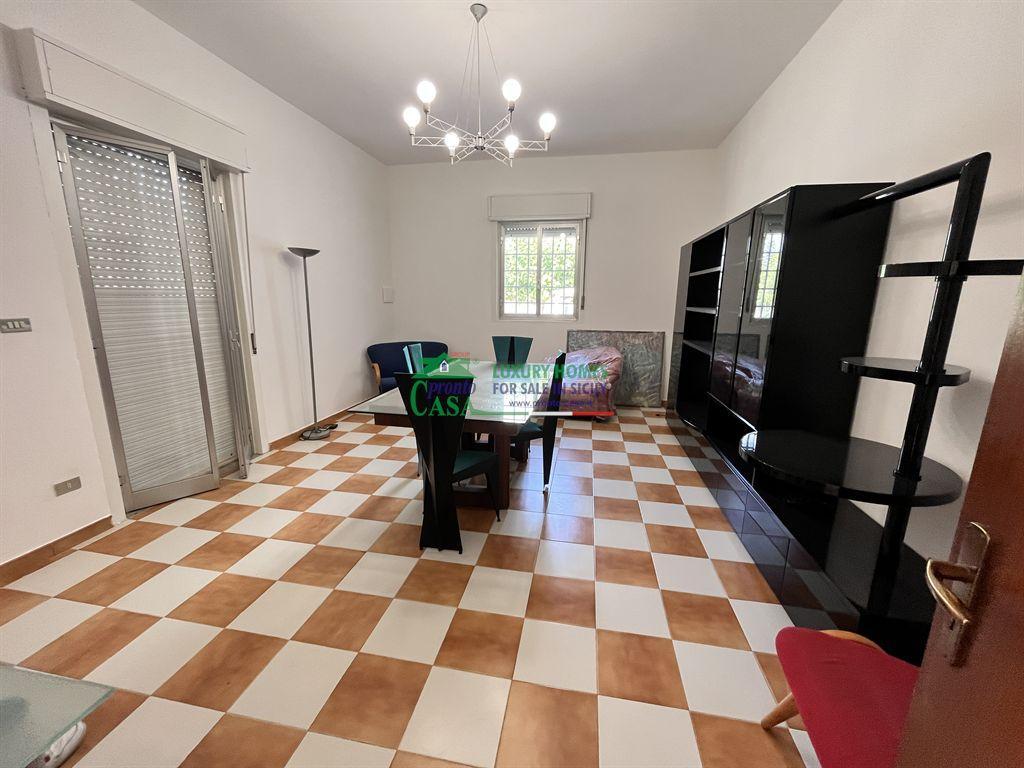 Renta Villa, Comiso foto