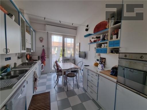 Affitto CIVILE ABITAZIONE, Firenze foto