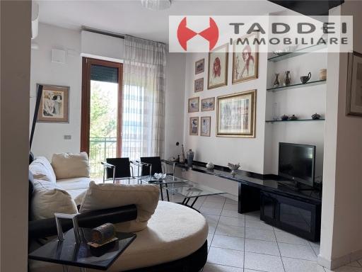 Affitto CIVILE ABITAZIONE, Firenze foto