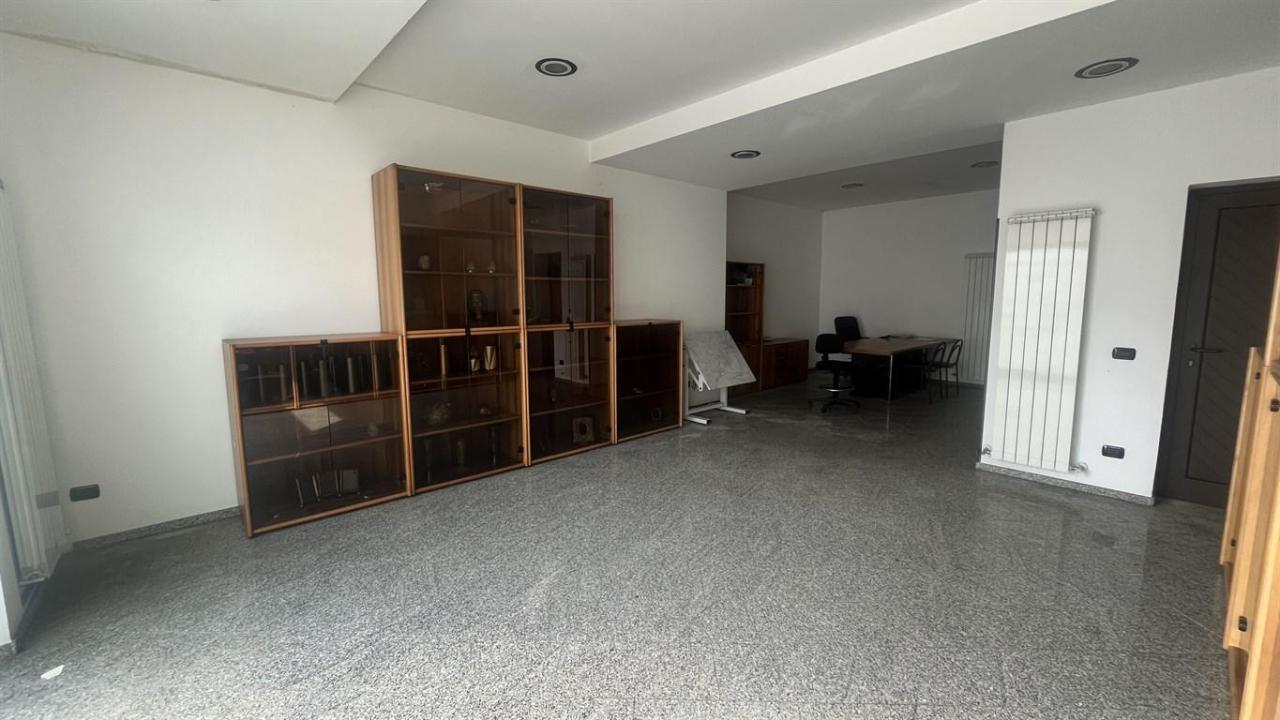 Vendita Negozio, Cesate Vendita Negozio, Cesate foto