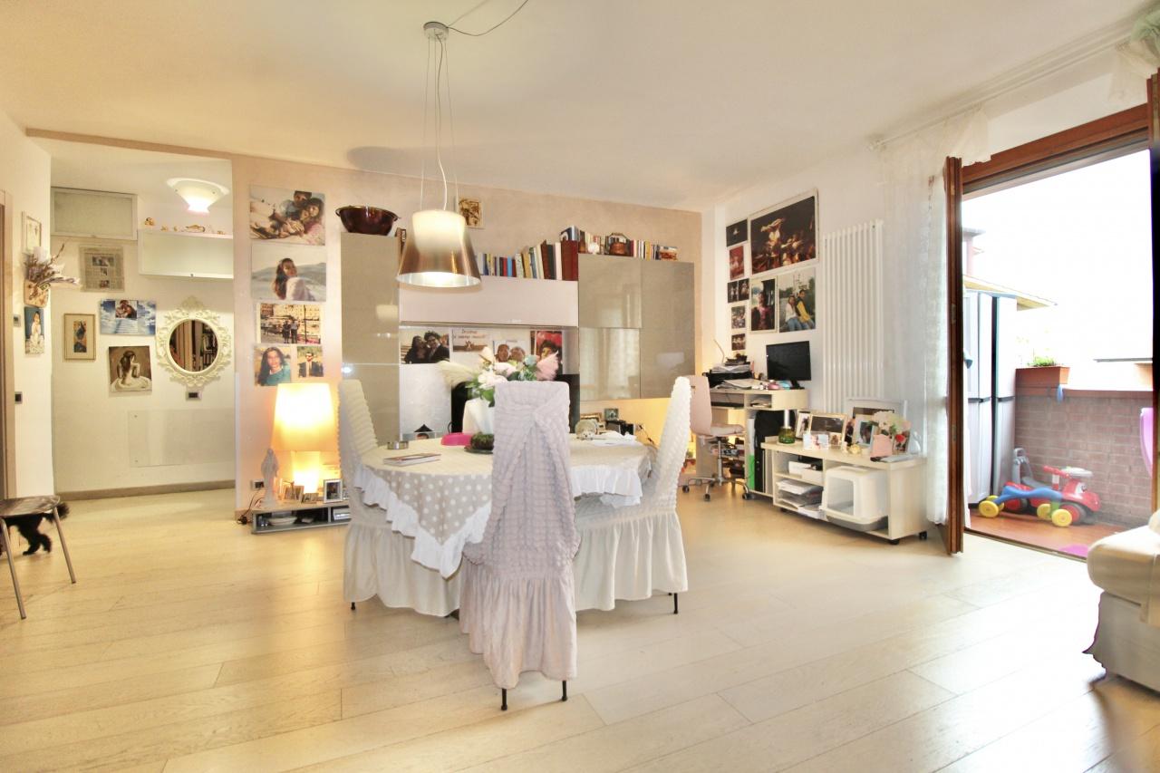 Venta Cuatro habitaciones, Monteriggioni foto