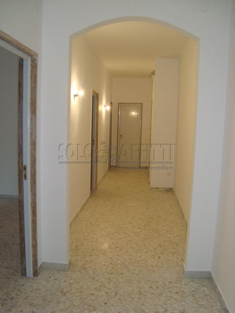 Affitto Pentavani, Bari foto