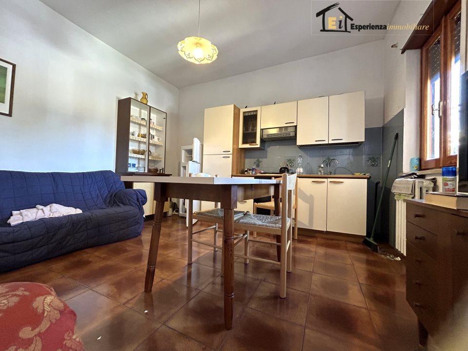 Vendita Trivani, Forano foto