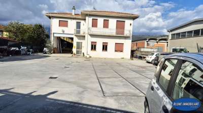 Vendita Capannone, Camaiore