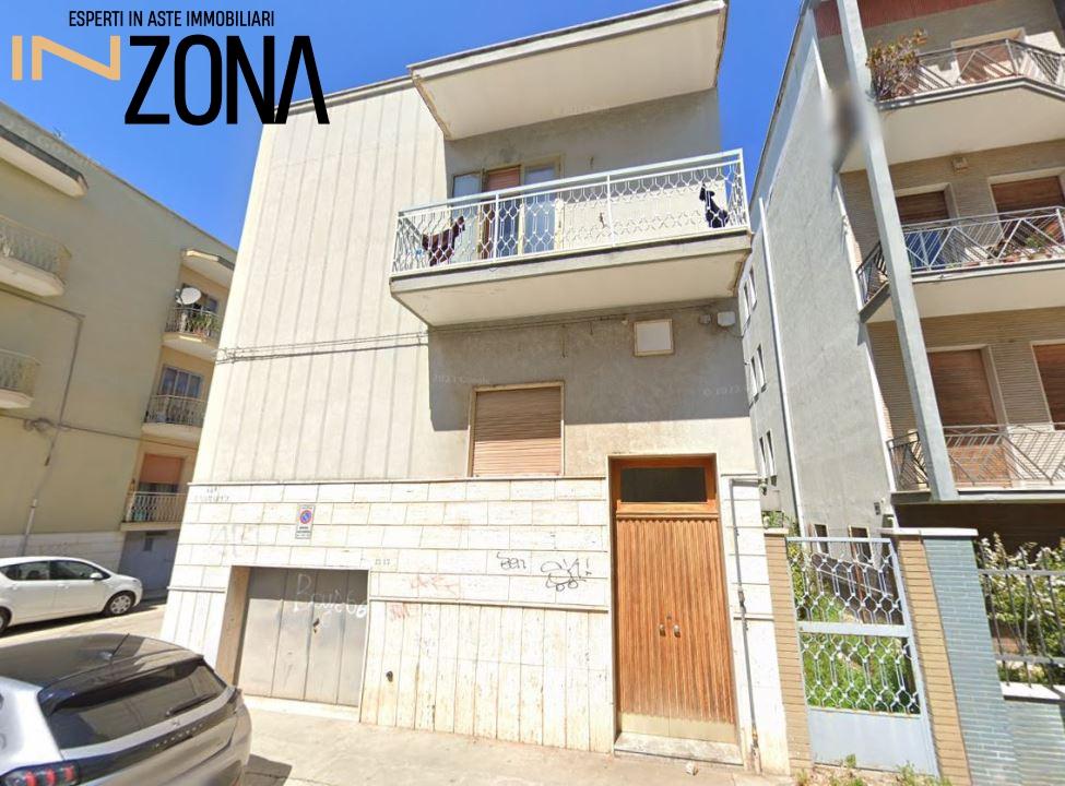 Vendita Quadrivani, Mola di Bari foto