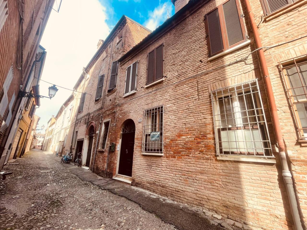 Vendita Casa indipendente, Ferrara foto