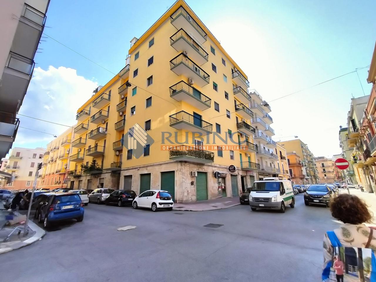 Vendita Locali commerciali, Bari foto