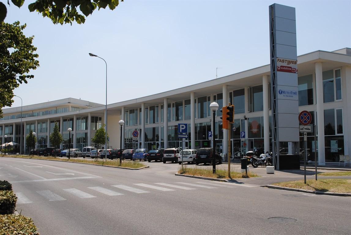 Mieten Negozio, Ravenna foto