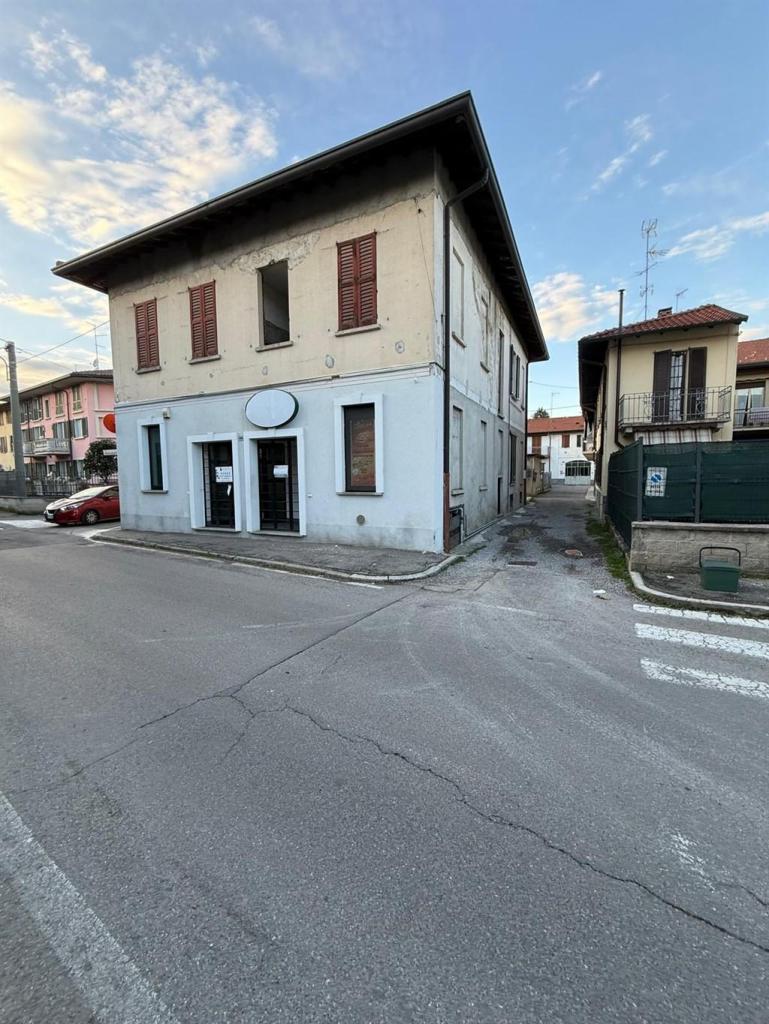 Affitto Negozio, Rovellasca foto