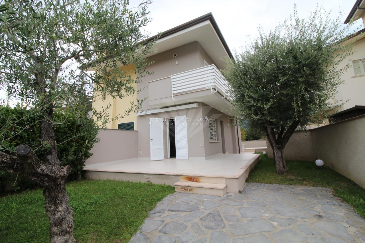 Vendita Multivani, Pietrasanta foto