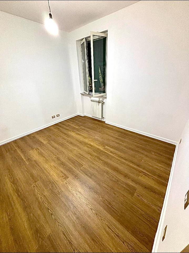 Vendita Pentavani, Genova foto