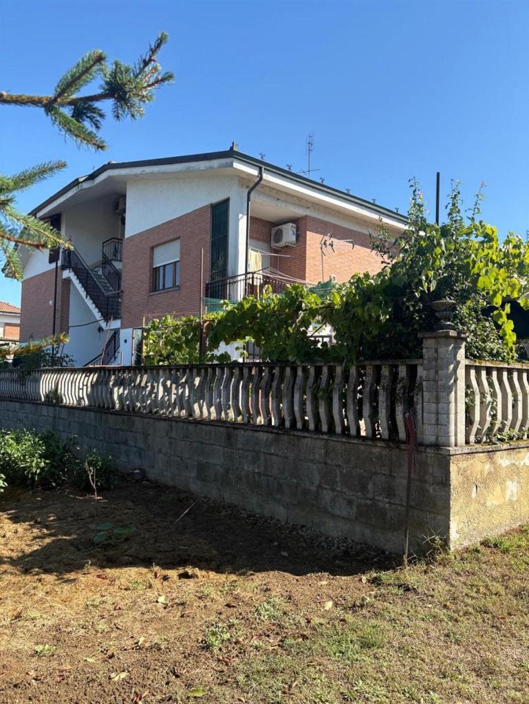 Vendita Villa, Asti foto
