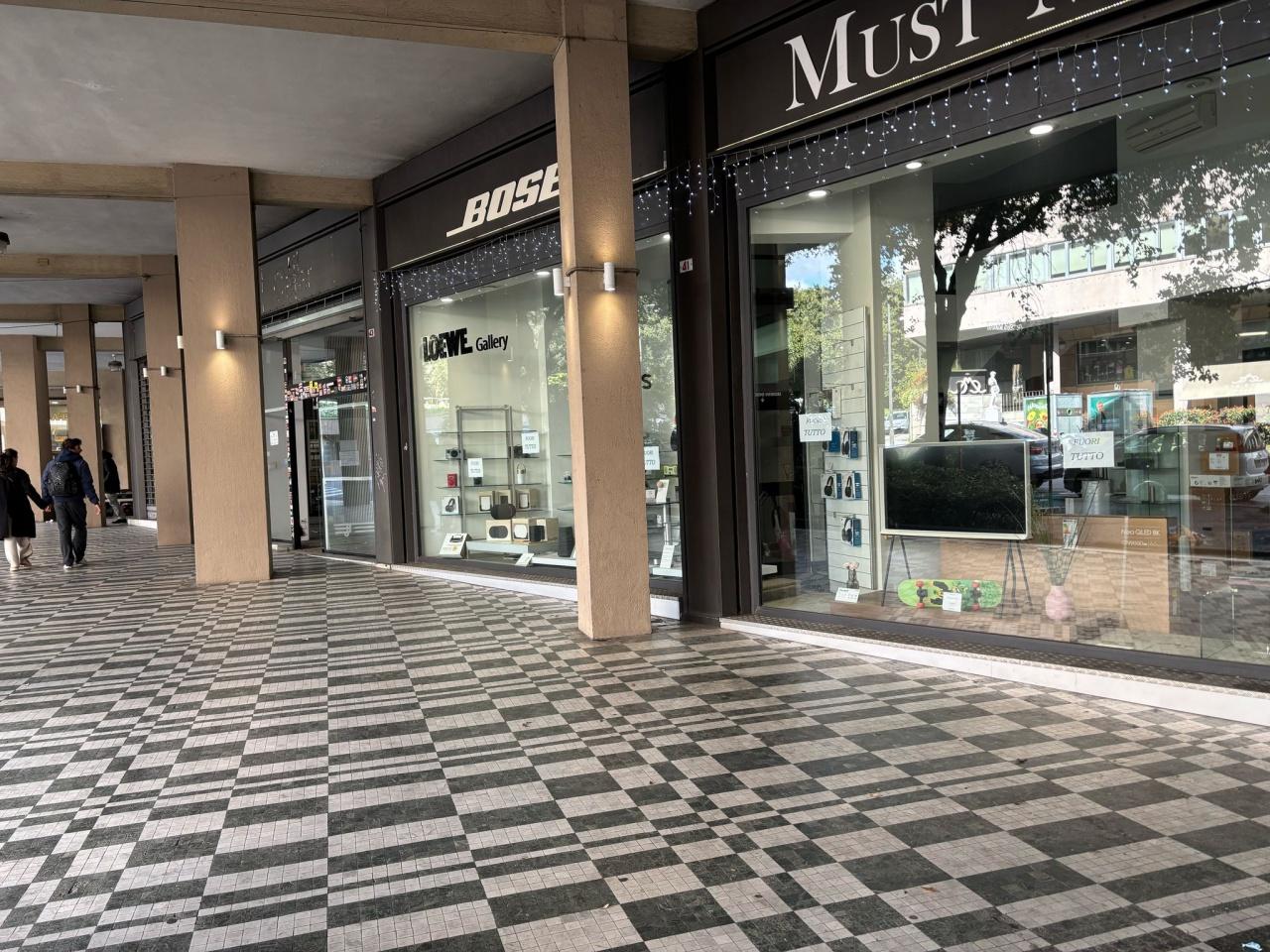 Vendita Pentavani, Genova foto