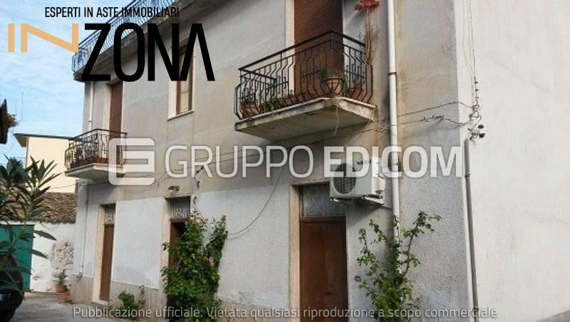 Venta Cuatro habitaciones, Siderno foto