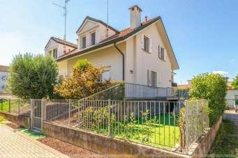 Vendita Villa bifamiliare, Cisliano