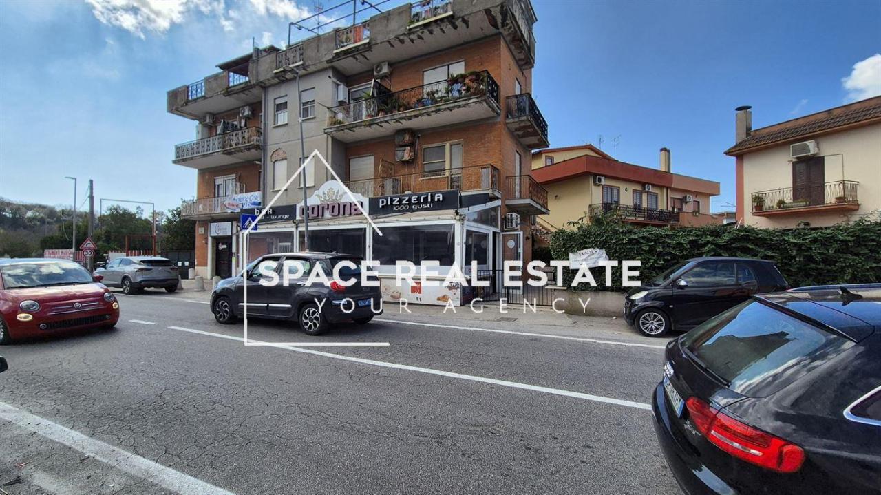 Vendita Bar, Ardea foto