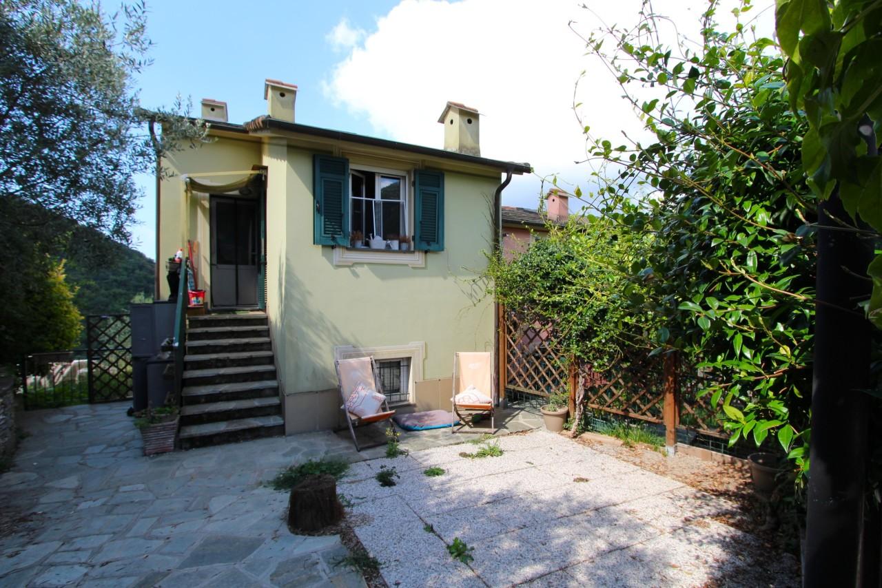 Affitto Quadrivani, Avegno foto