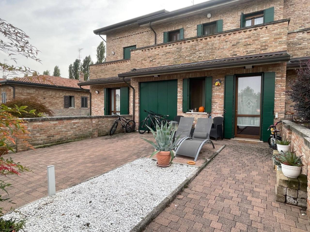Vendita Casa indipendente, Ferrara foto