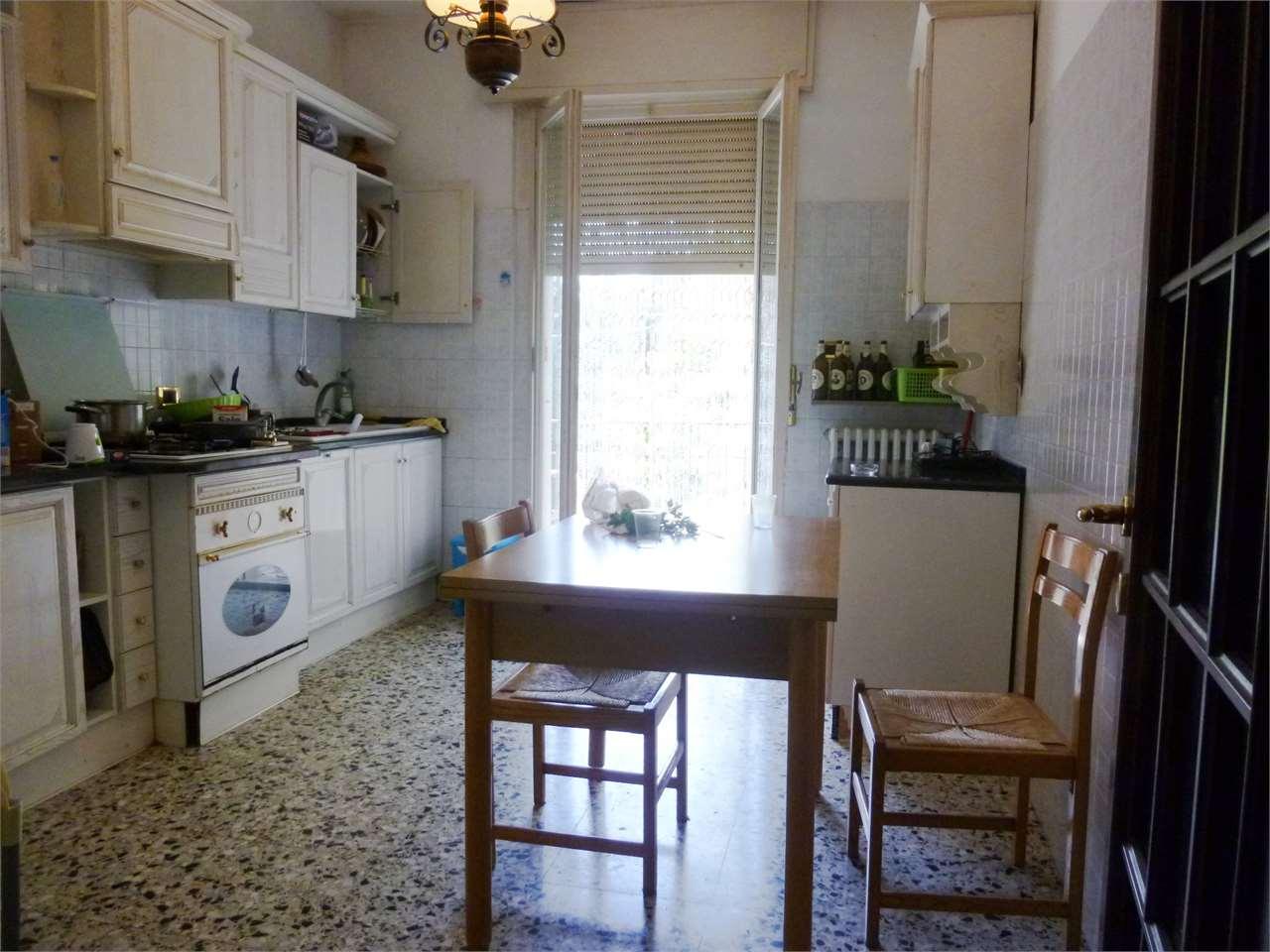 Vendita vendita, Forli foto