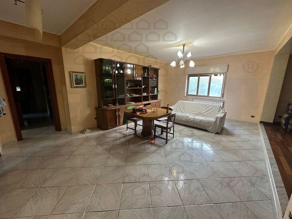 Vendita Pentavani, Messina foto