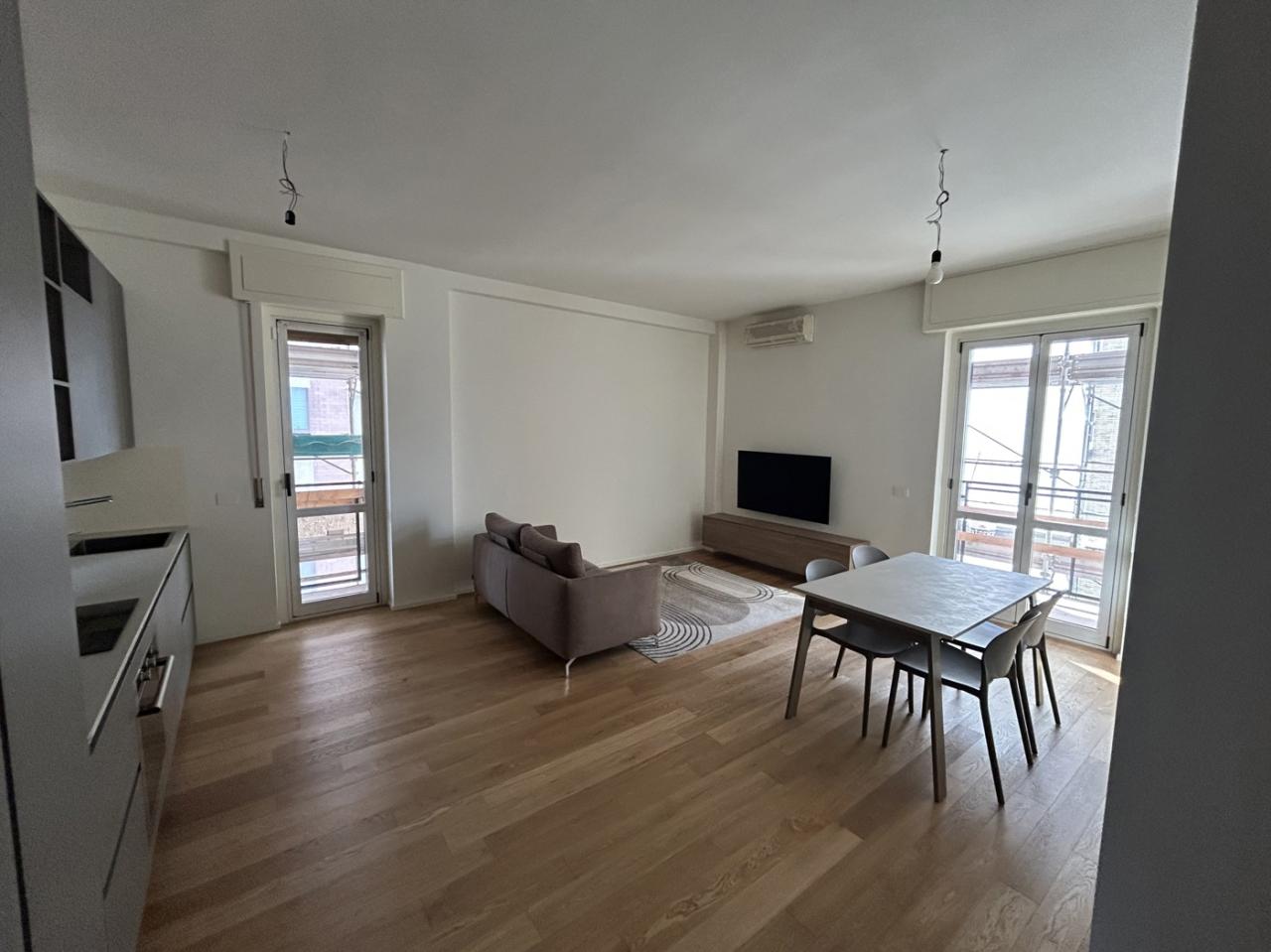 Vendita Appartamento, Milano foto