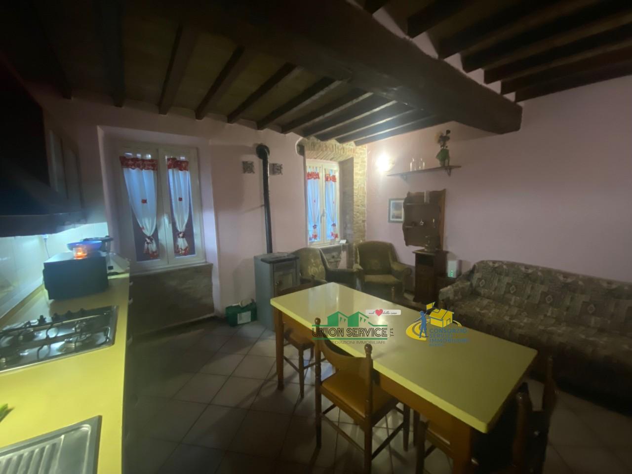 Verkauf Trivani, Medesano foto