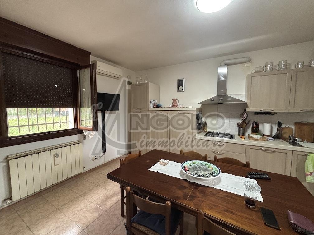 Vendita Quadrivani, Stienta foto