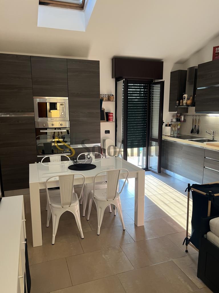 Affitto Appartamento, Caronno Pertusella foto