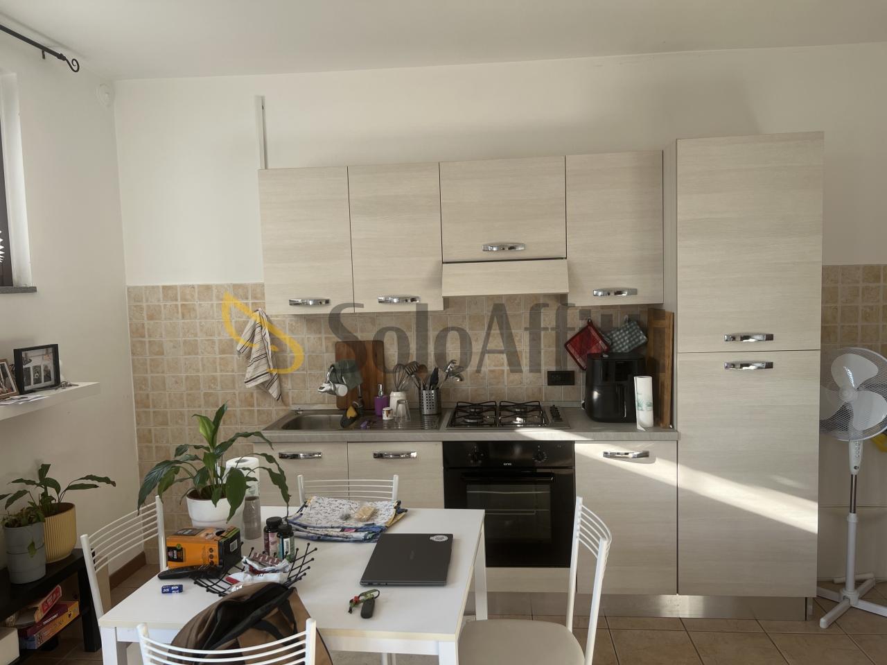 Affitto Appartamento, Caronno Pertusella foto