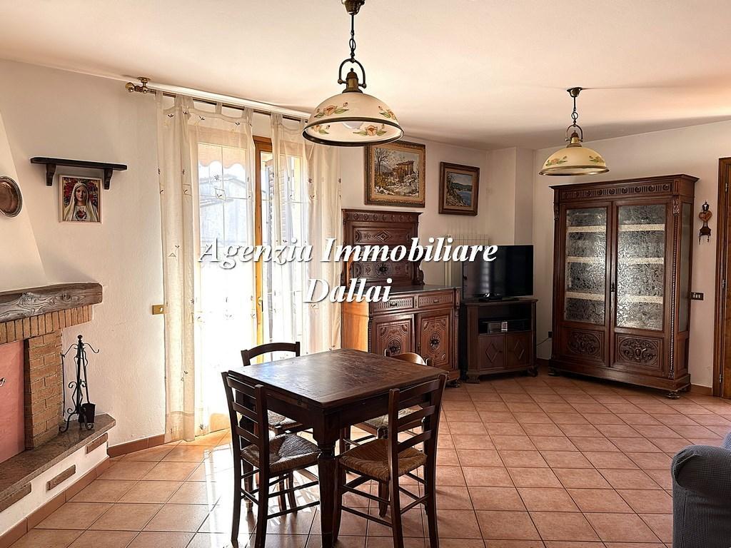 Affitto Villa bifamiliare, Scarperia e San Piero Affitto Villa bifamiliare, Scarperia e San Piero foto