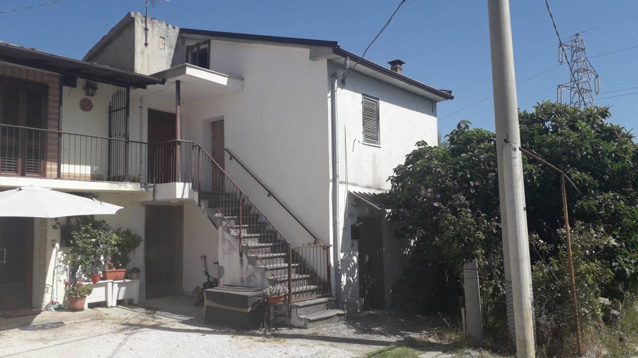 Vendita Casa indipendente, Turrivalignani foto