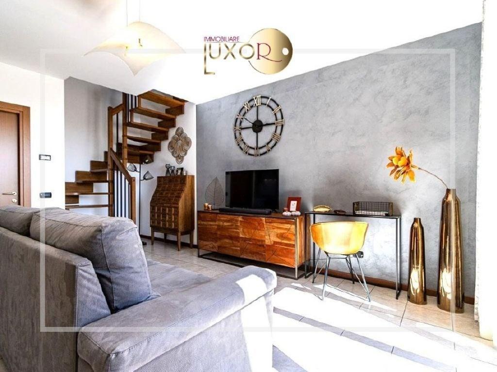 Vendita Appartamento, Lomagna foto