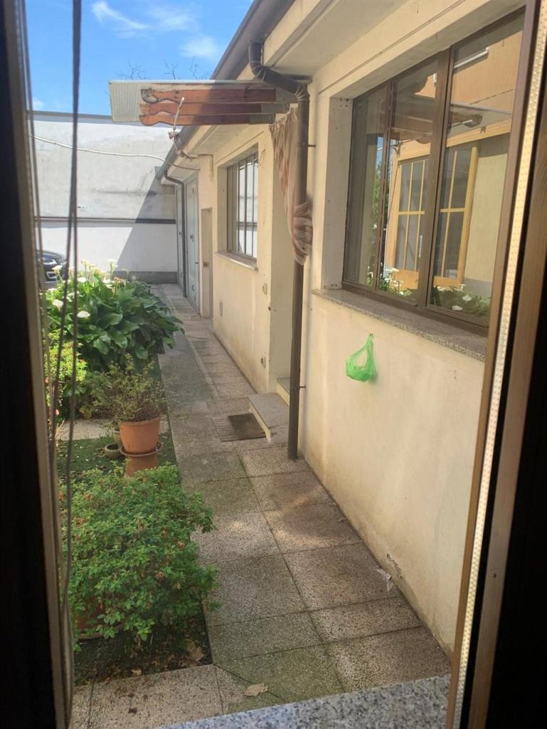Affitto Magazzino, Arluno foto