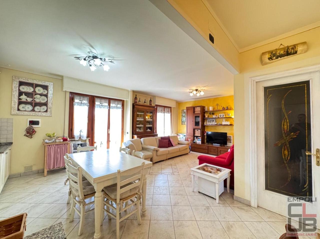 Verkauf Appartamento, Vinci foto