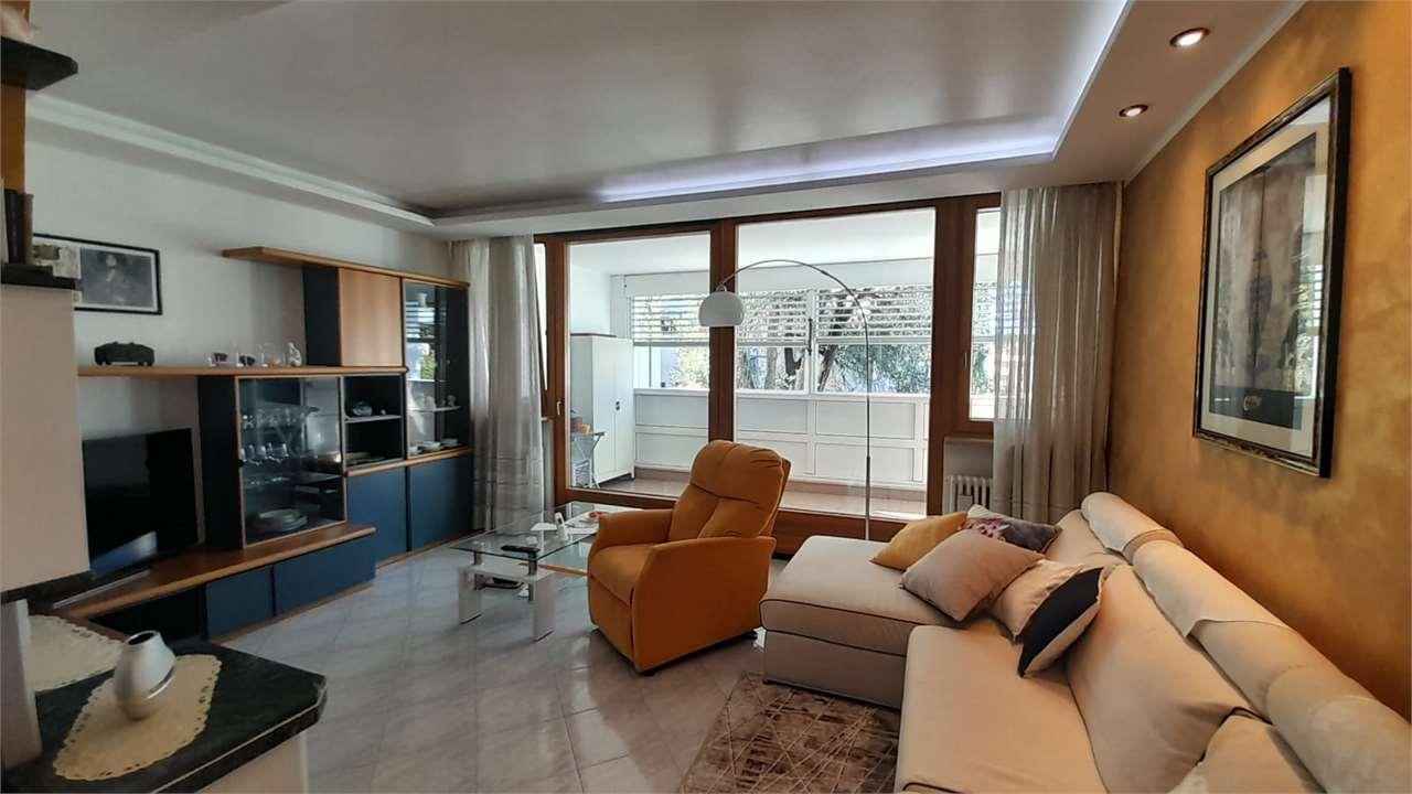 Vendita vendita, Bolzano foto