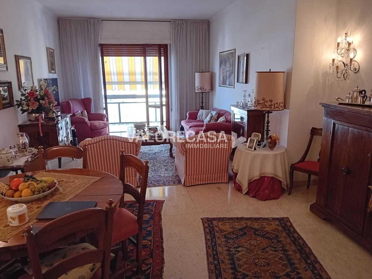 Vendita Pentavani, Carrara foto