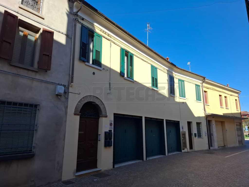 Vendita Esavani, Bondeno foto