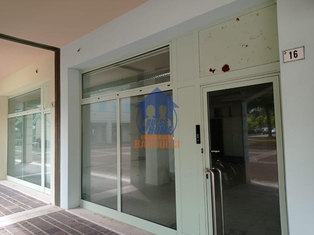 Vendita Negozio, Bellaria-Igea Marina foto