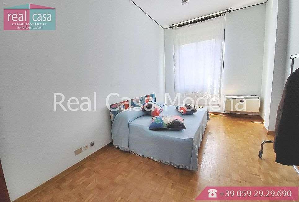 Vendita vendita, Modena foto
