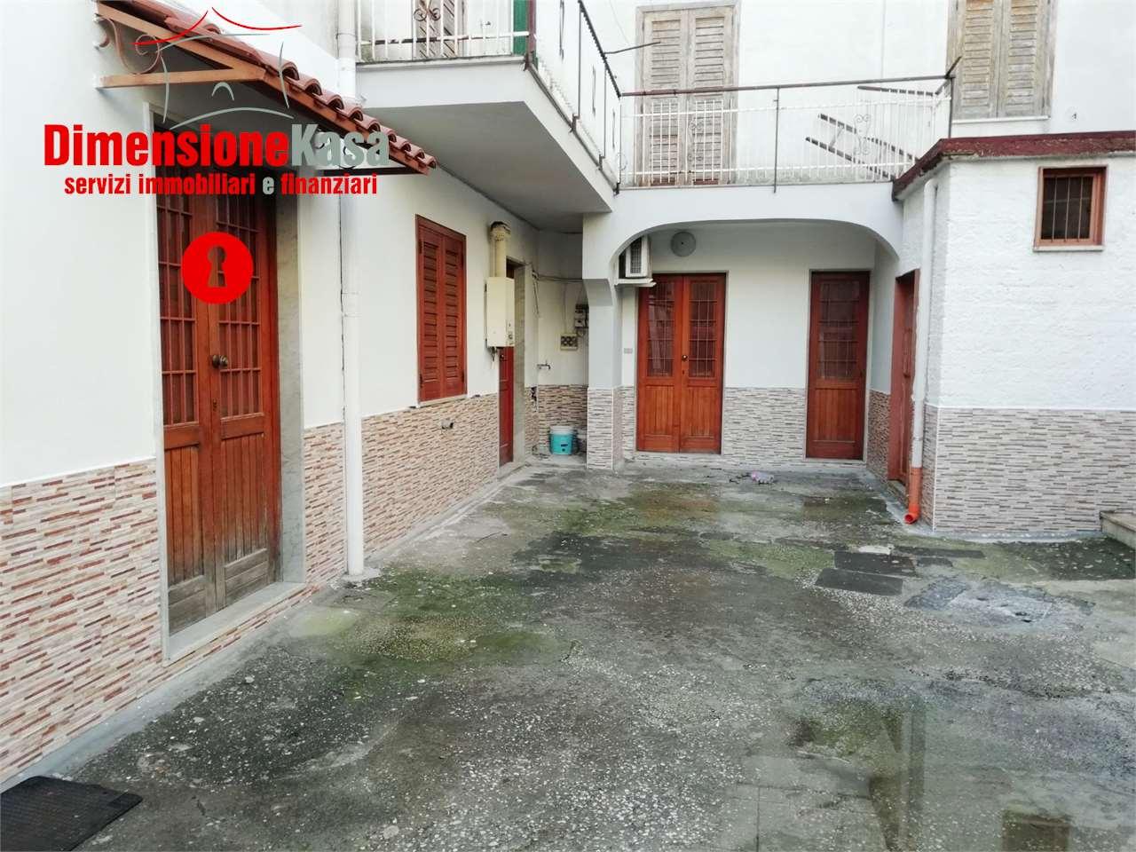 Vendita vendita, Cimitile foto