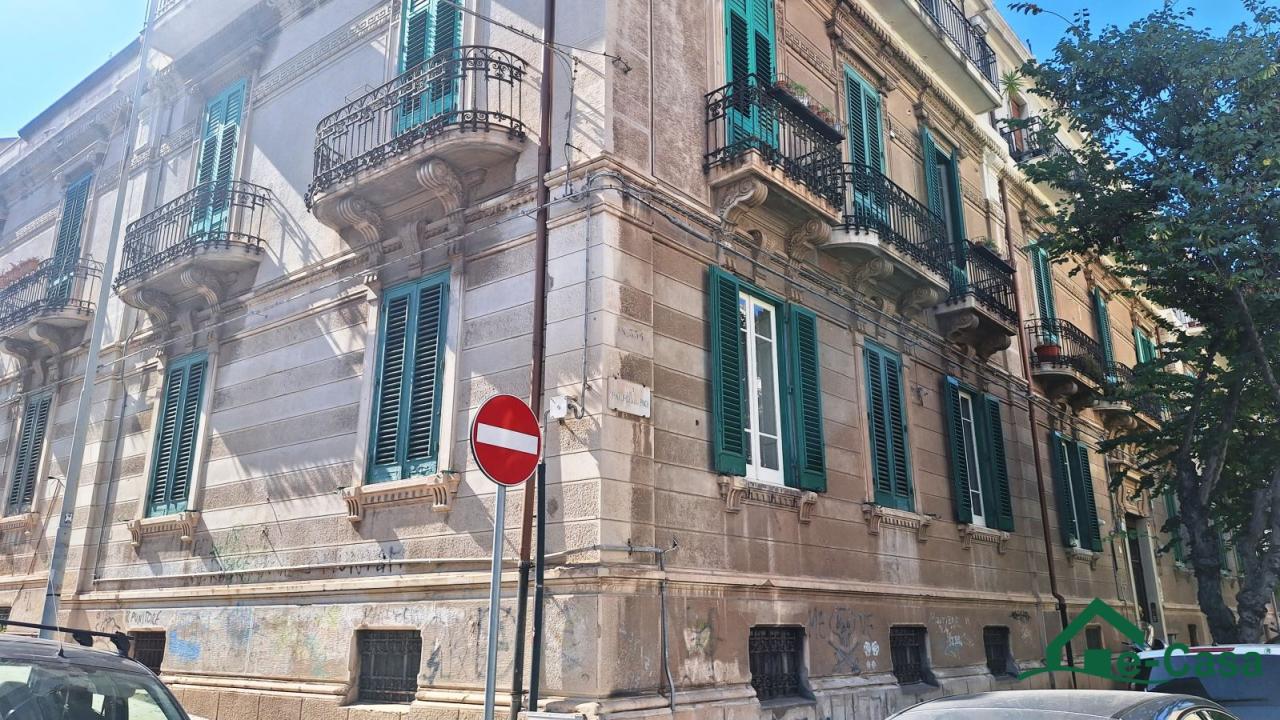 Sale Business premises, Messina foto
