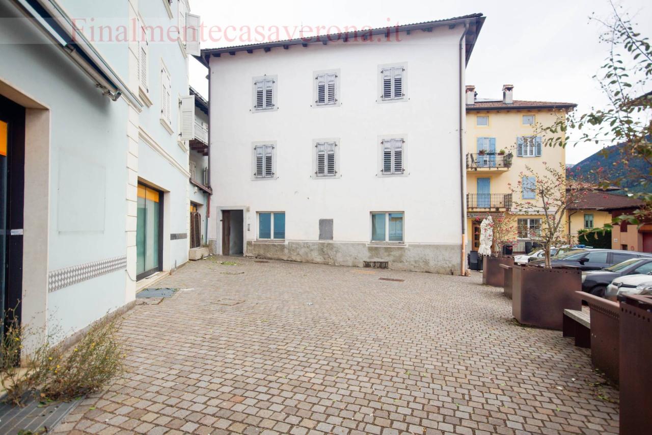 Vendita Stabile/Palazzo, Verona foto