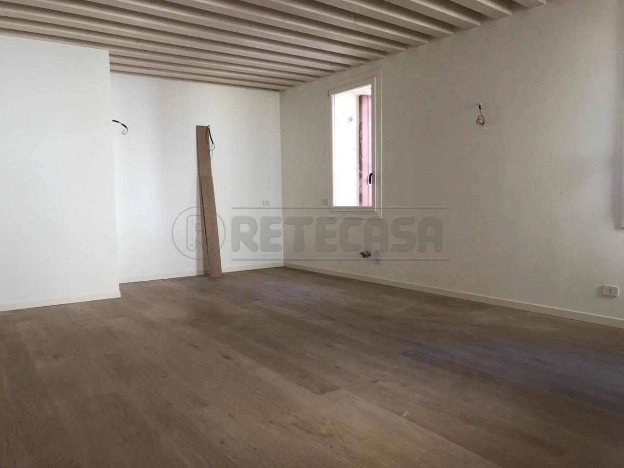 Vendita Trivani, Bassano del Grappa foto