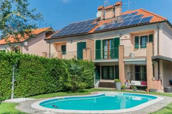 Vendita Villa bifamiliare, Cernusco sul Naviglio