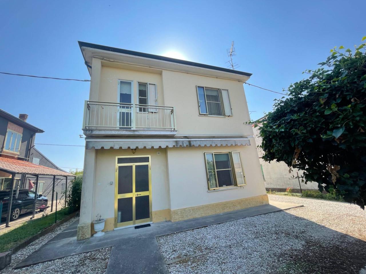 Vendita Casa indipendente, Ferrara foto