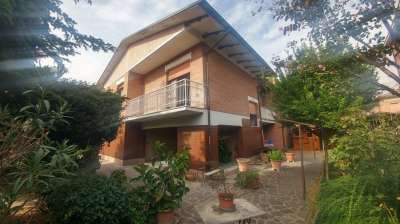 Vendita Pentavani, Modena