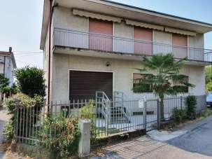 Affitto Negozio, Meda