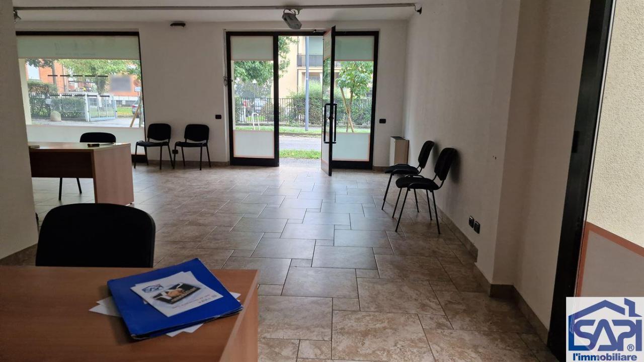 Affitto Negozio, Vimercate foto