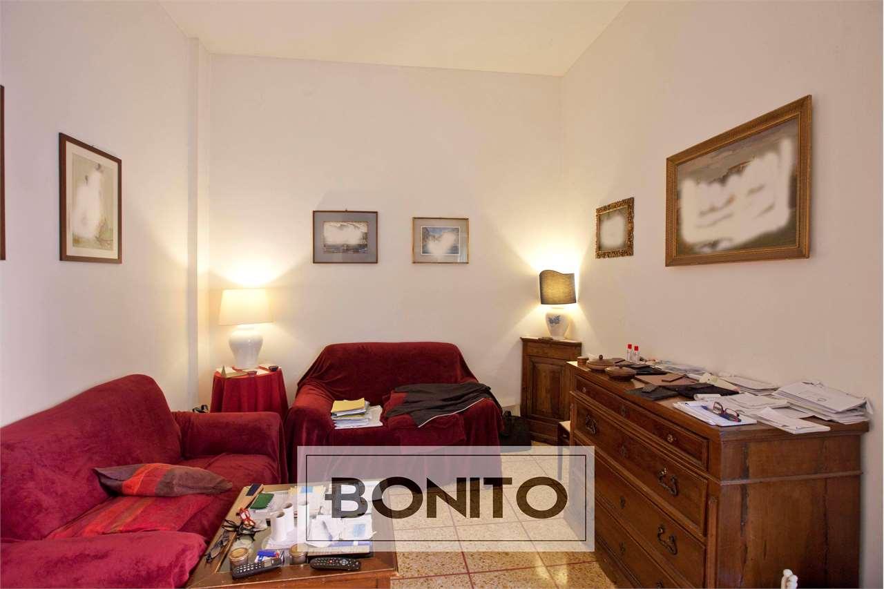 Vendita vendita, Roma foto