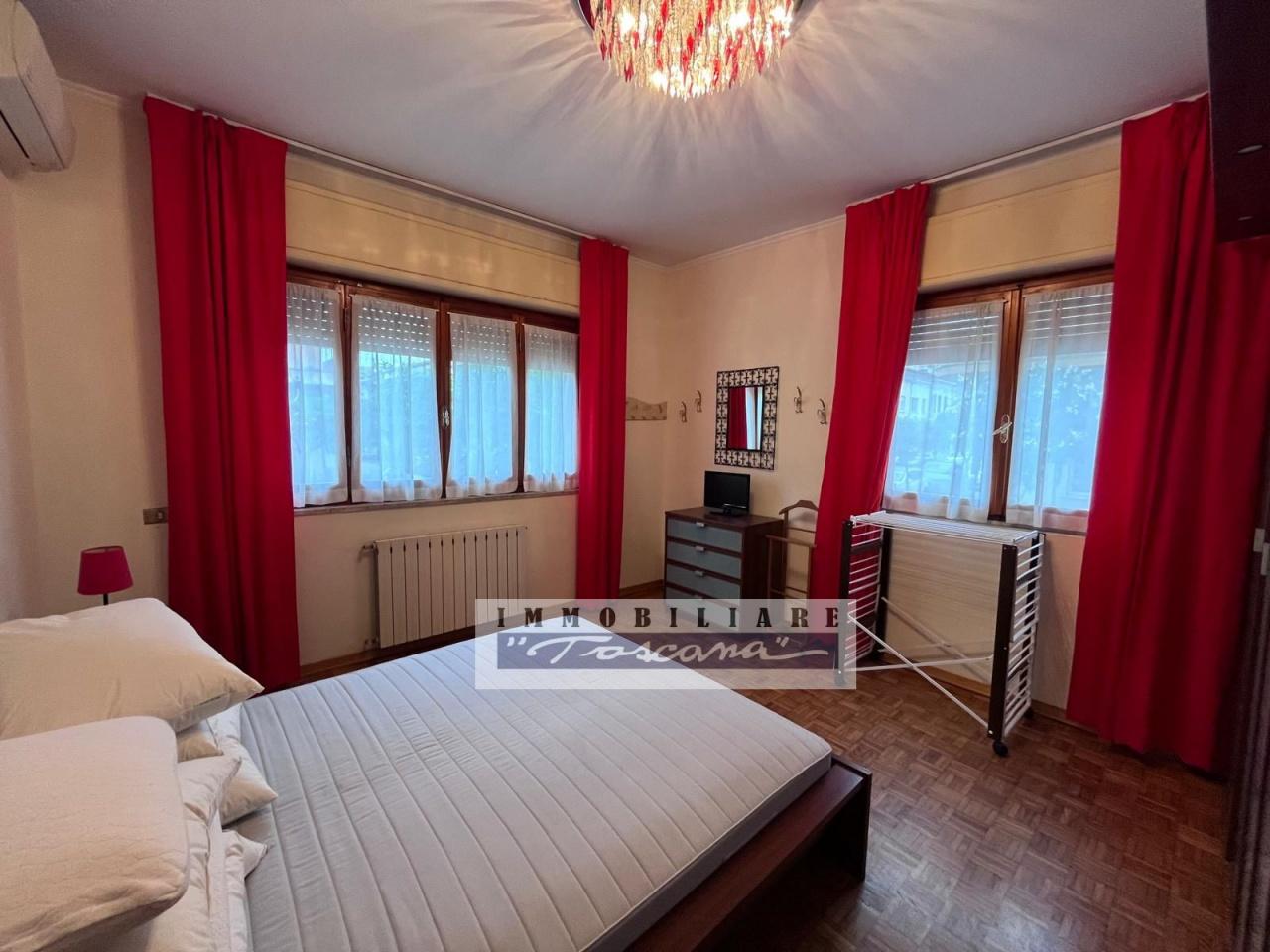 Vendita Esavani, Viareggio foto